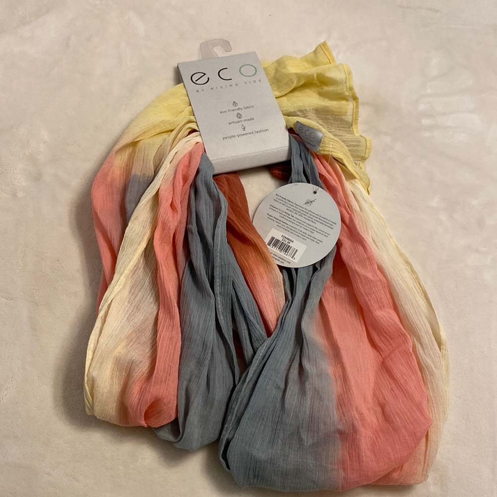 Echo by Rising Tide scarf. NWT
